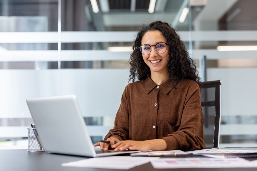 How Structured Learning Beats Trial-and-Error on the Job